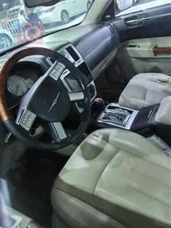 کرایسلەر 300